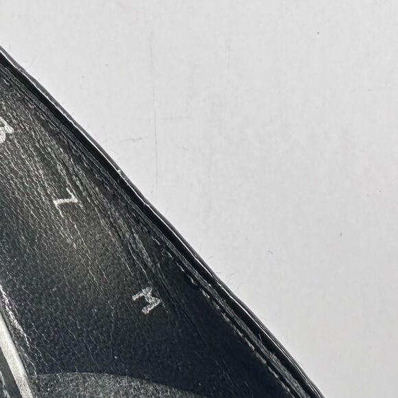 Stuart Weitzman Crocodile Embossed Black Patent Leather Peep Toe Pump Size 7 - Picture 15 of 16